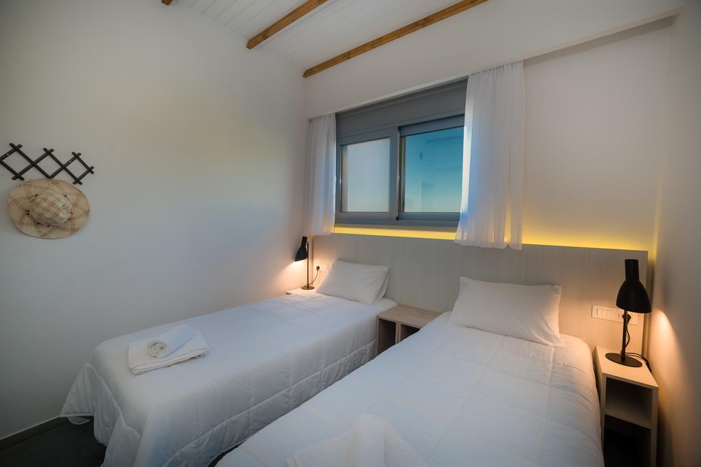 Sunrise Rent Rooms Amoudi Esterno foto